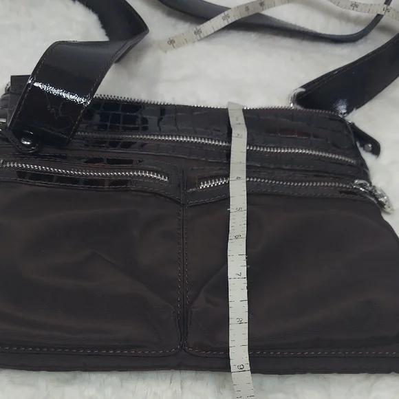 Brighton Brown Messenger Bag with Adjustable Strap and Multi-Functional Design - Picture 9 of 9